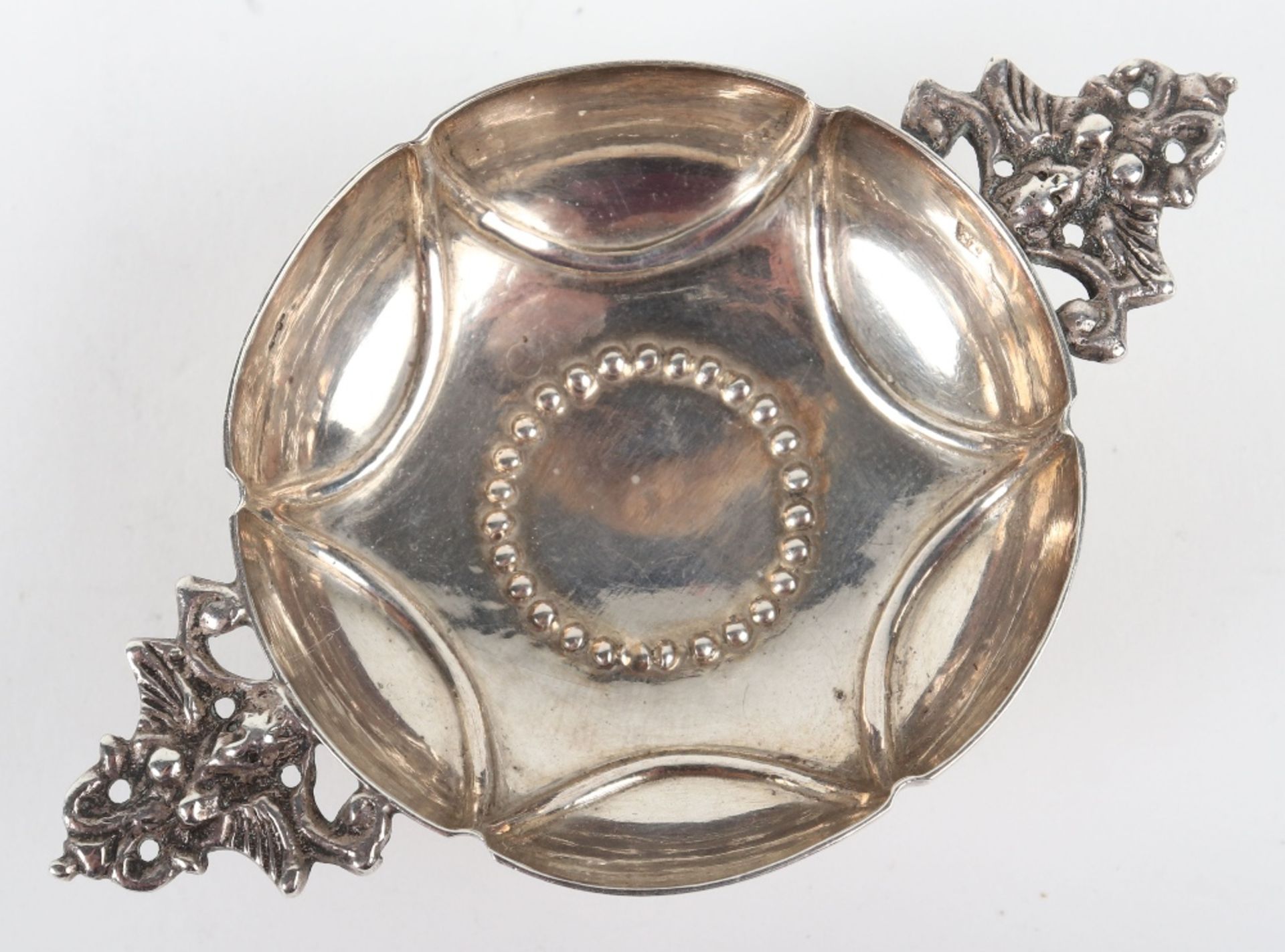 A Dutch miniature brandy bowl, 19th century - Image 2 of 3