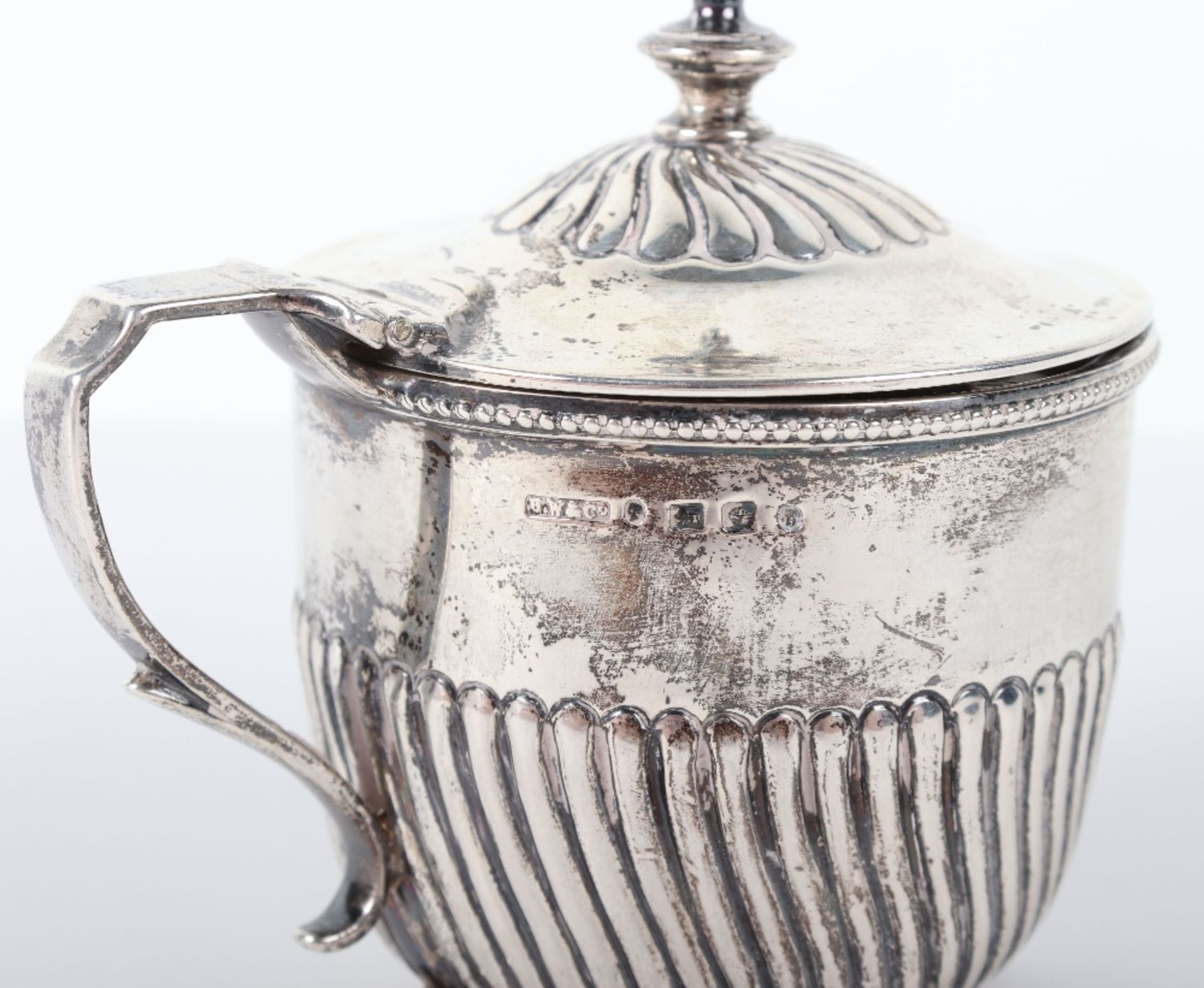 A Victorian silver mustard pot, Henry Wilkinson & Co, Birmingham 1876 - Image 4 of 6