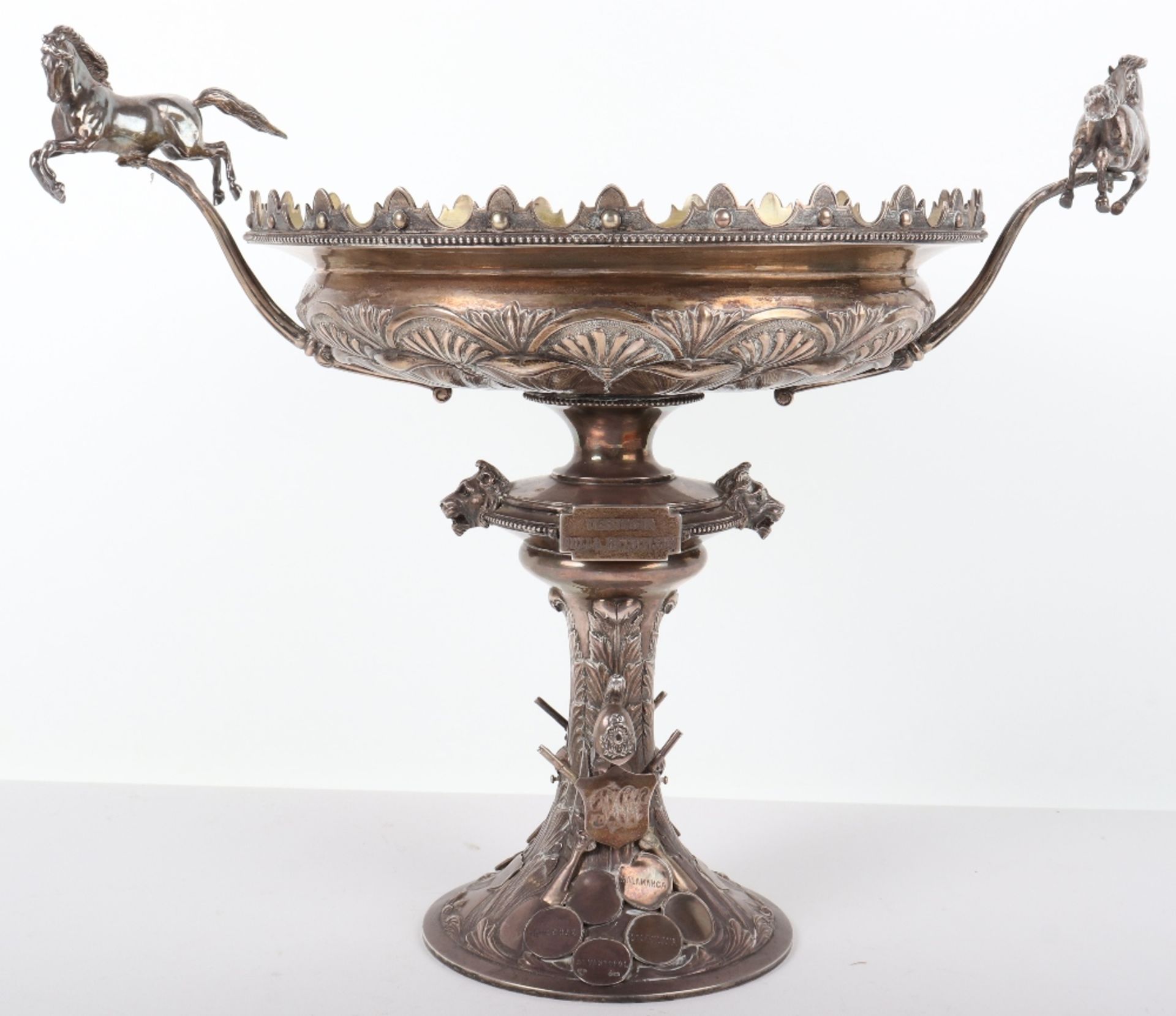 An impressive 19th century military silver tazza/centrepiece commemorating the 5th Royal Inniskilli - Bild 5 aus 10