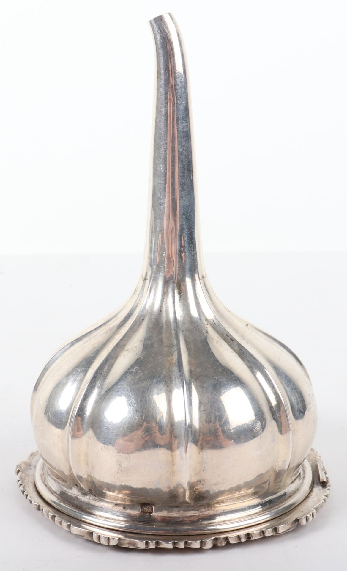 A 19th century French silver wine funnel - Bild 3 aus 6