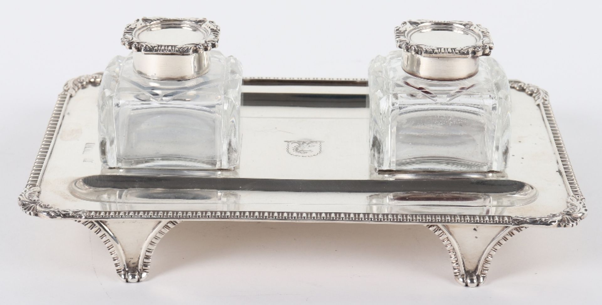 A Victorian silver twin pot inkstand, Gibson & Langman, London 1898 - Image 4 of 15