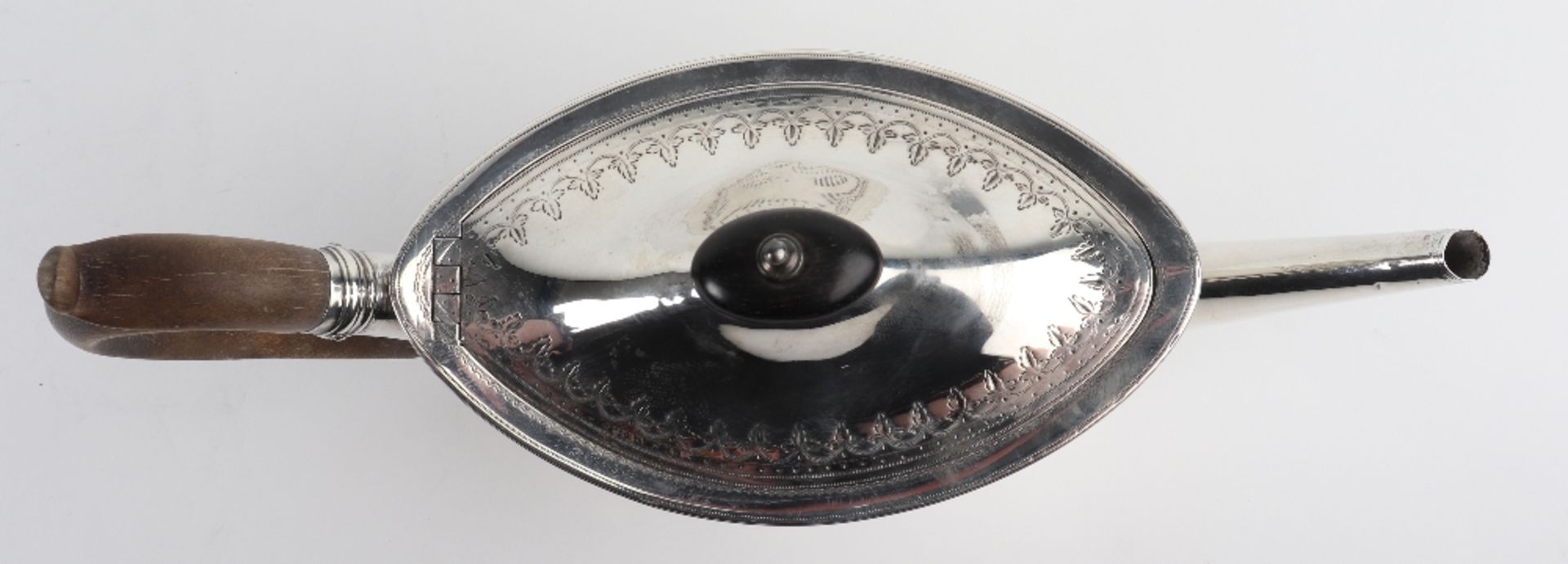 A George III silver teapot, Patrick & Anne Bateman, London 1791 - Bild 11 aus 15