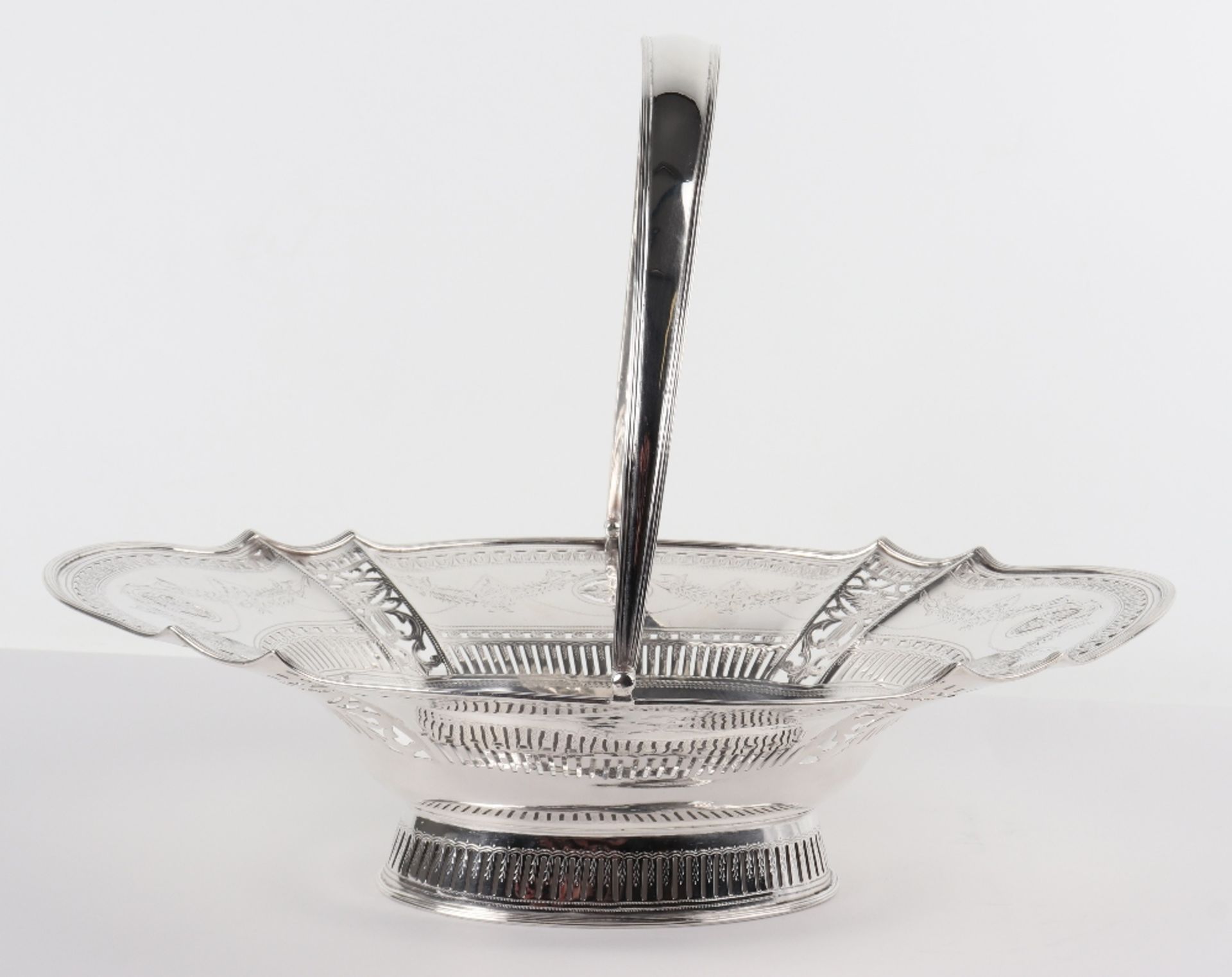 An Irish silver basket, Joseph Jackson, Dublin 1800 - Image 4 of 14