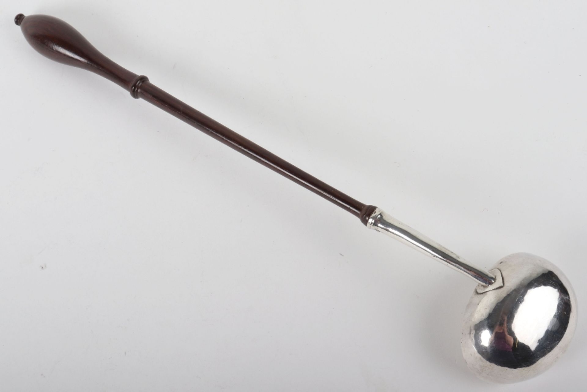 A George II silver toddy ladle, John Fossey, London 1733 - Image 2 of 3