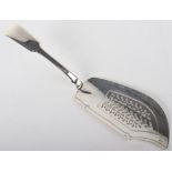 A good William IV silver fish slice, Jonathan Hayne, London 1835