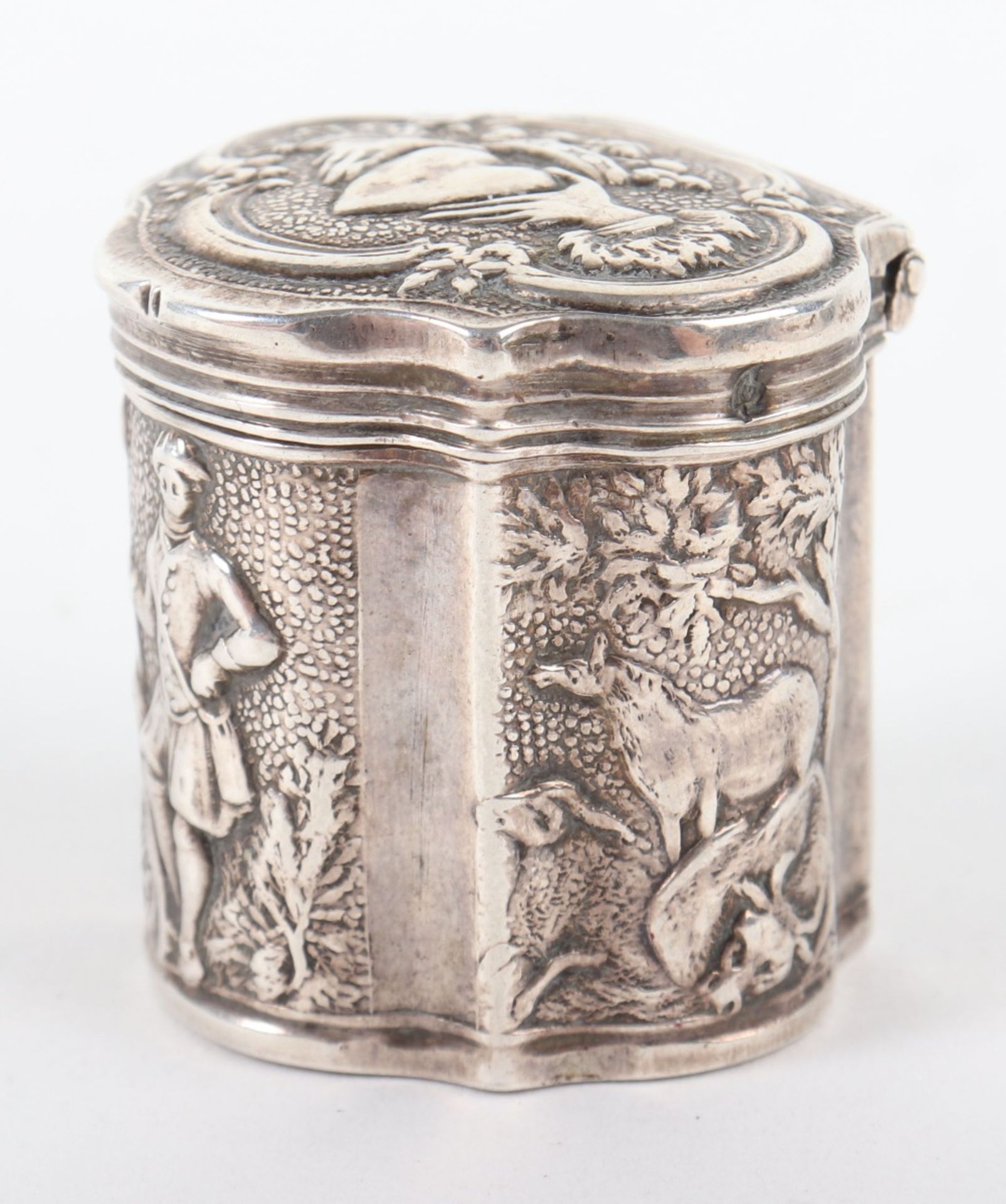 A 19th century Dutch silver comfit box - Image 2 of 5