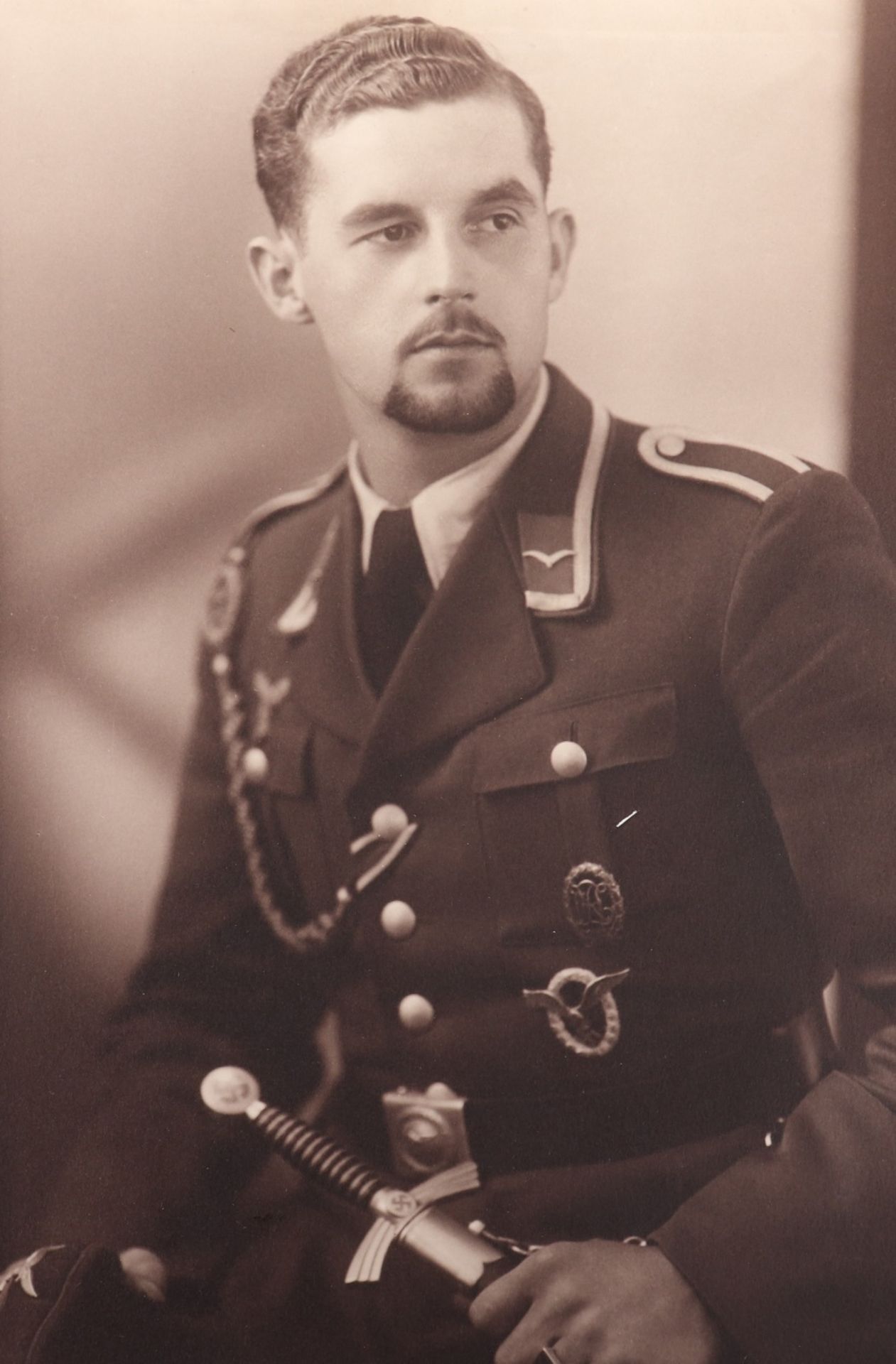 Third Reich Luftwaffe Photograph Album & Insignia - Bild 12 aus 12