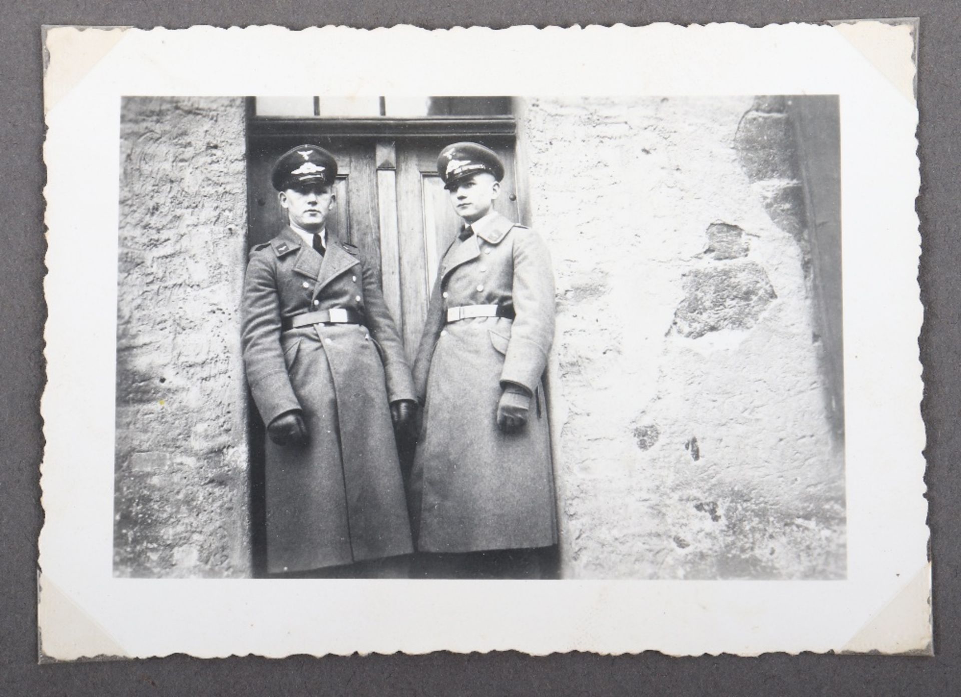 Third Reich Luftwaffe Photograph Album & Insignia - Bild 10 aus 12