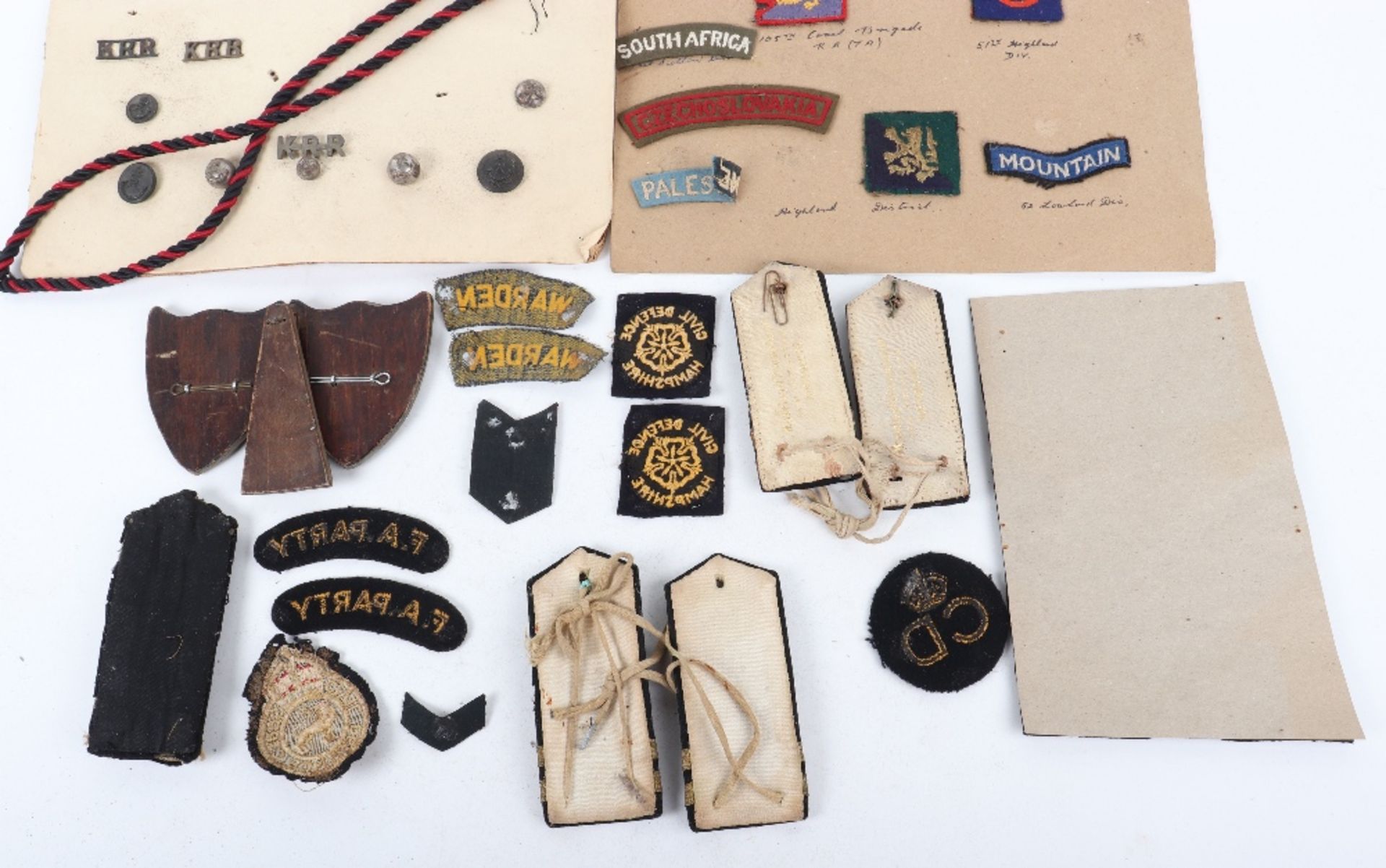 Selection of British Cloth Insignia - Image 2 of 2