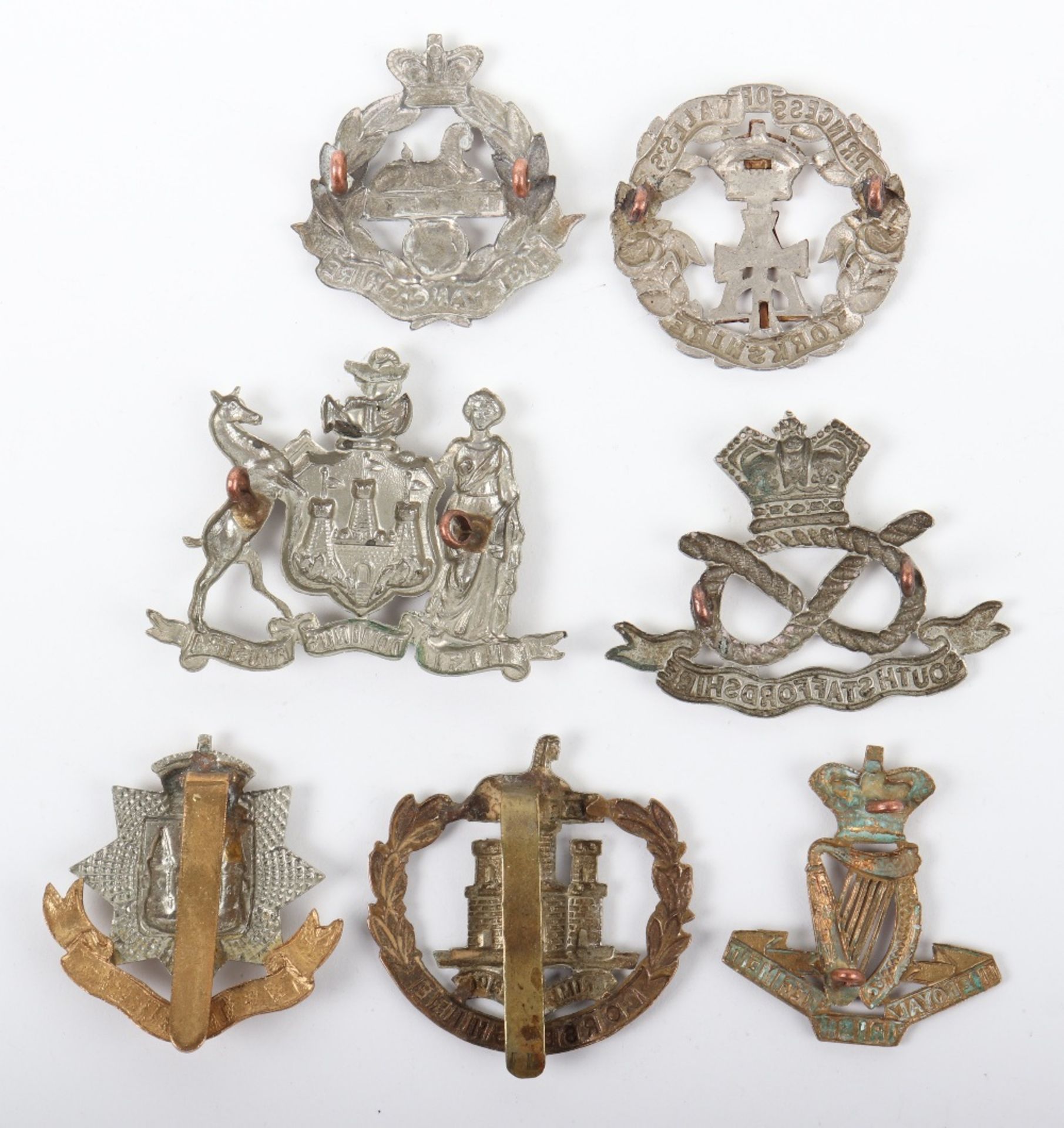 Selection of Victorian British Regimental Cap Badges - Bild 2 aus 2