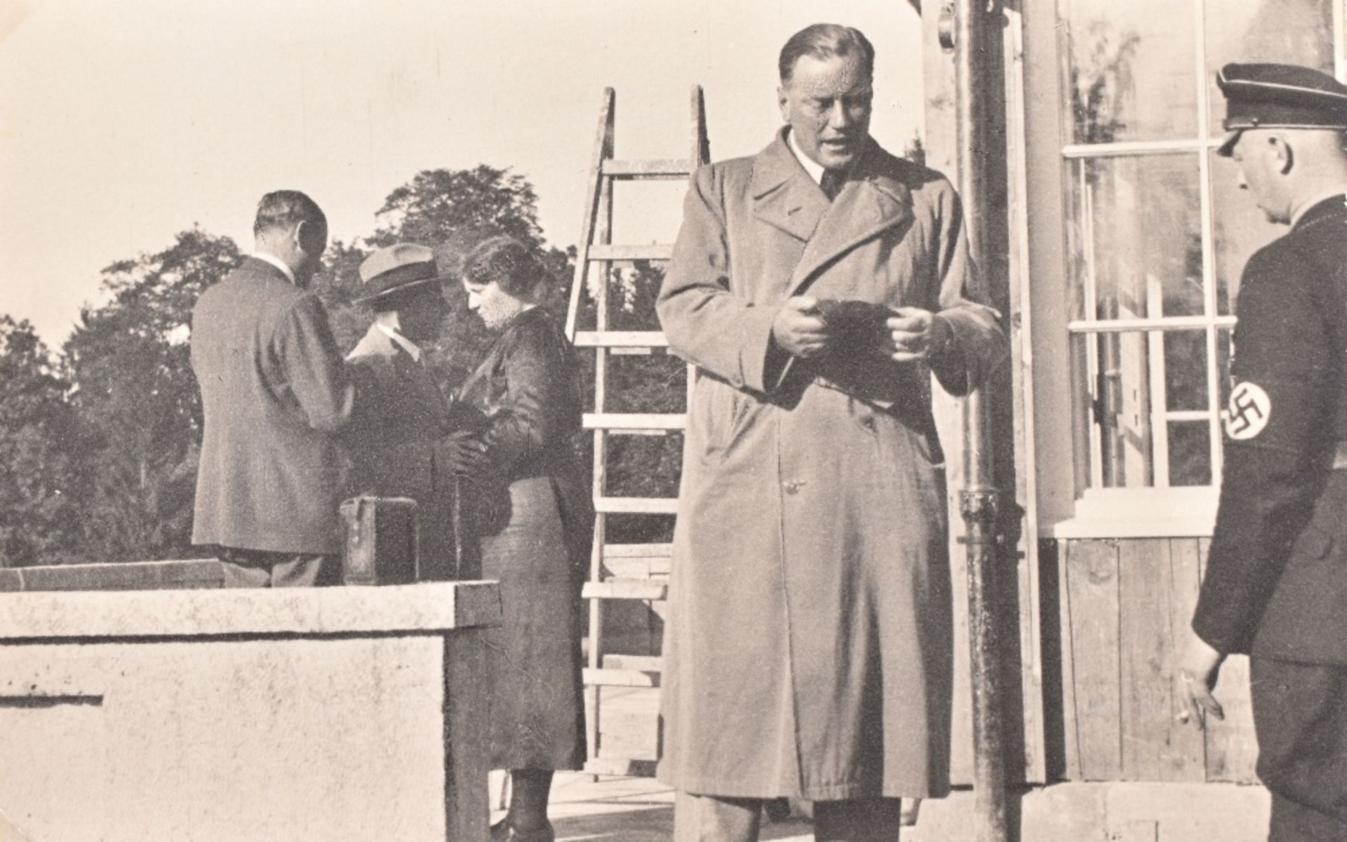 Herman Goering Family Archive – Signed Photographs of Adolf Hitler and Dr Joseph Goebbels - Bild 5 aus 7