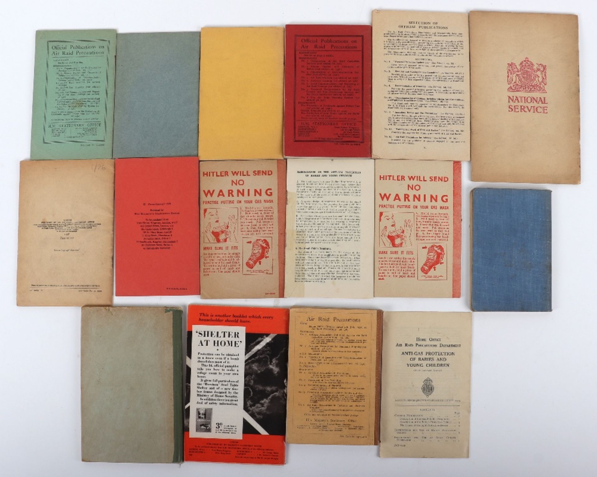 Collection of Mainly Wartime Air Raid Manuals - Bild 7 aus 7