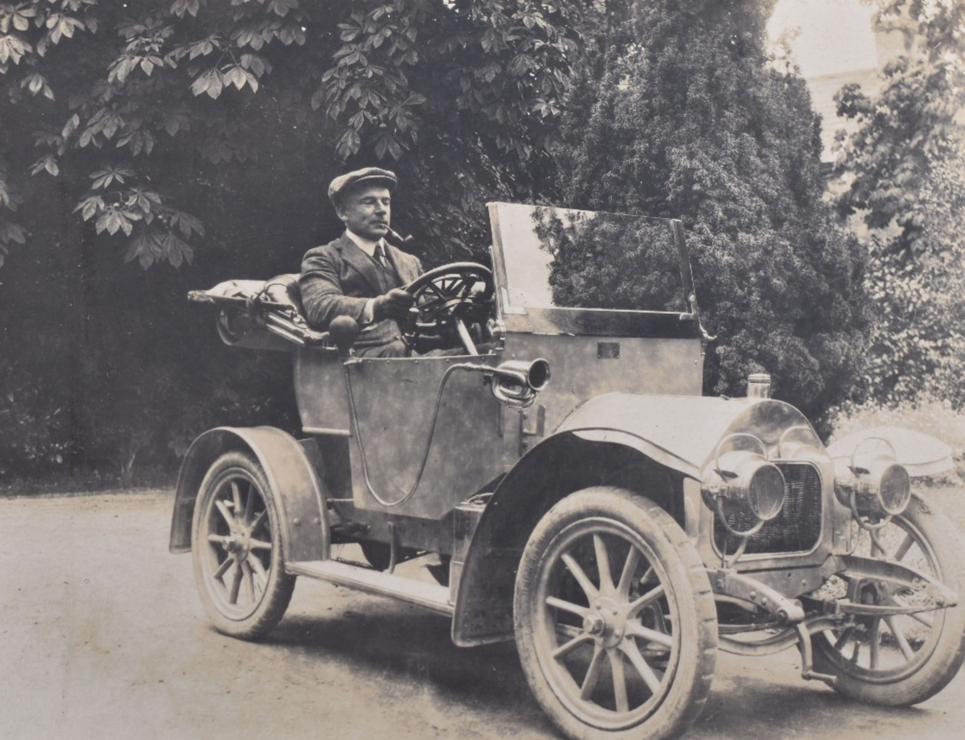 Important Royal Flying Corps Photograph Album for Second Lieutenant Richard Gerrard Ross Allen, late - Bild 14 aus 14