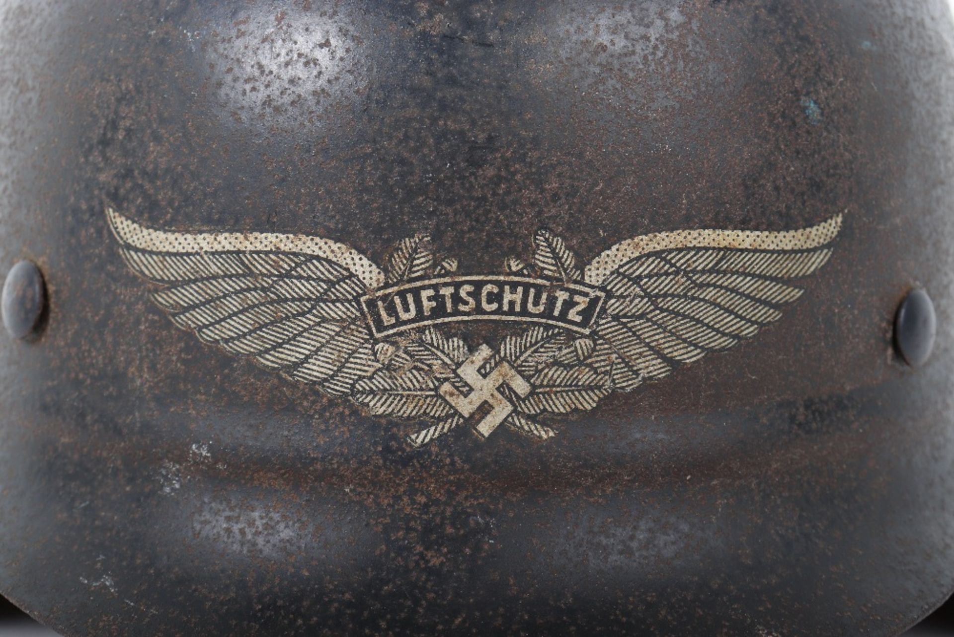 Third Reich Luftschutz Beaded Combat Helmet - Bild 2 aus 8