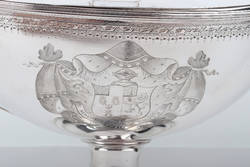 A George III silver soup tureen, Charles Boyton, London 1788 - Image 3 of 8