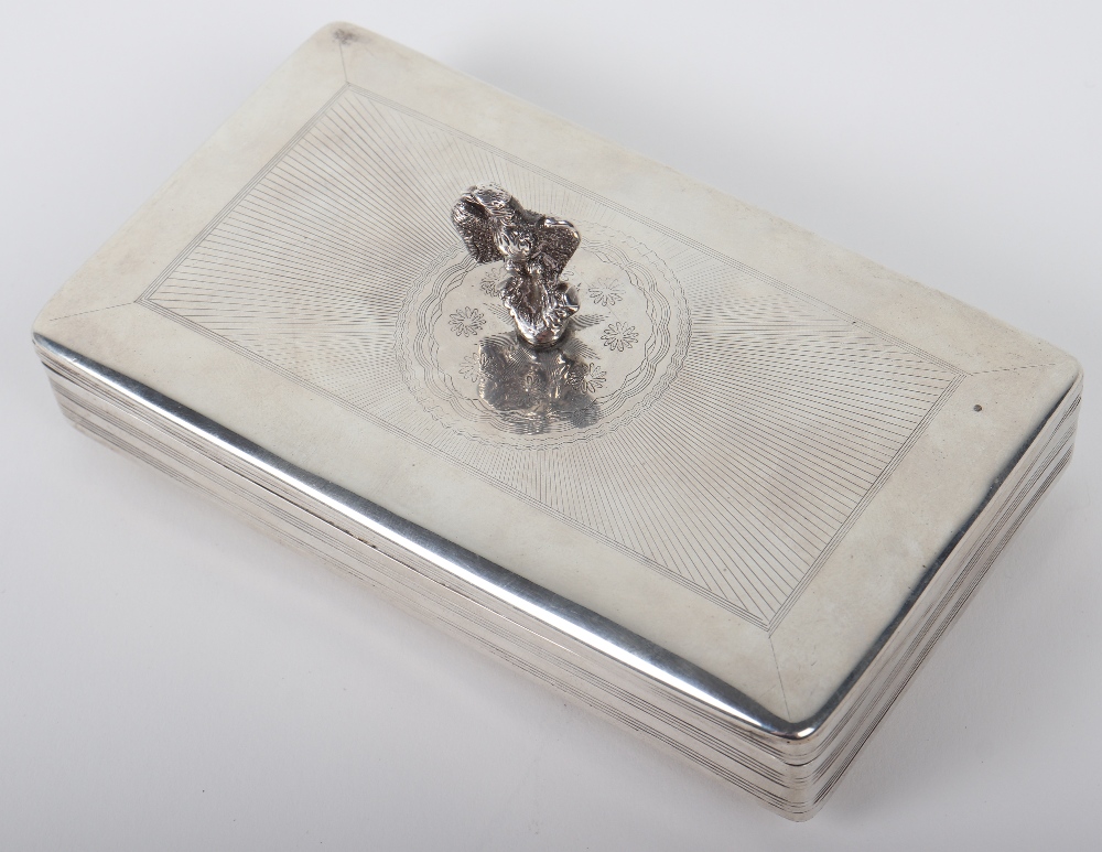 A Dutch silver box, marked DK43 - Image 6 of 9