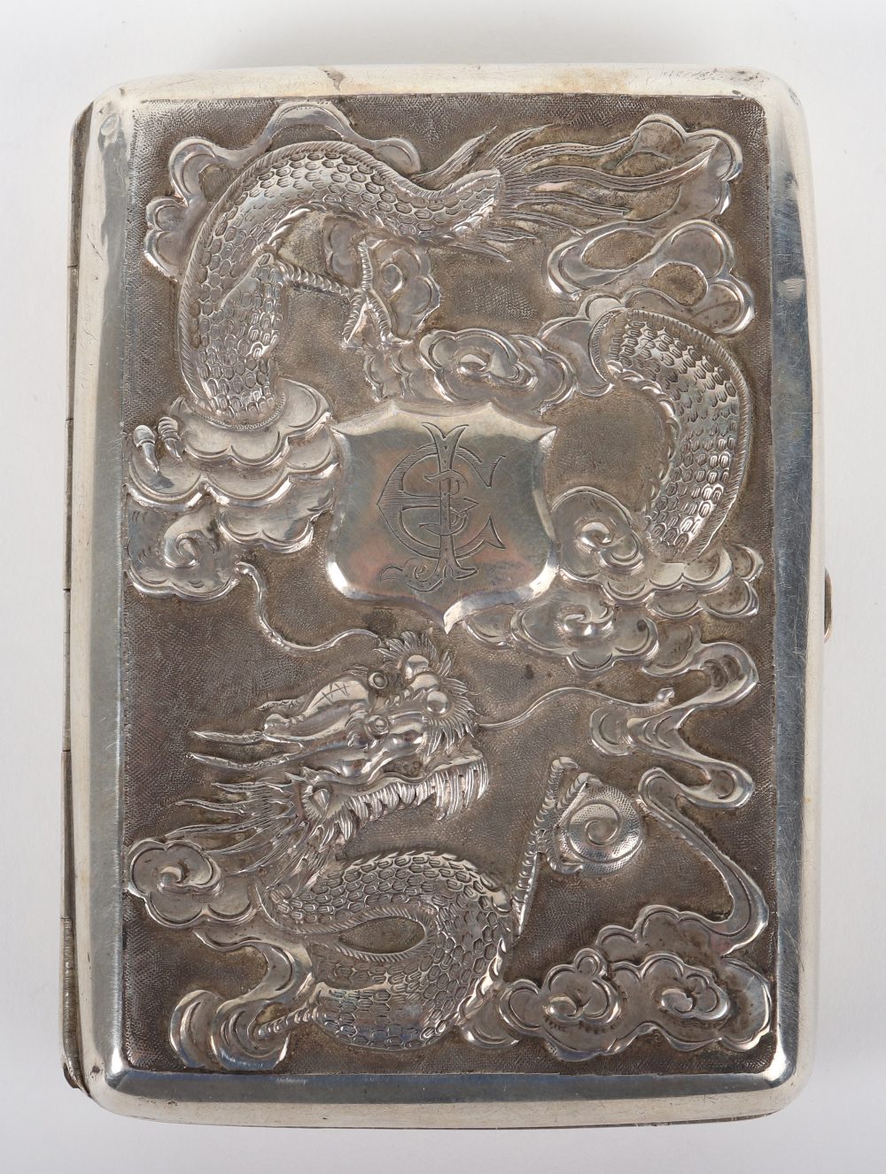 A Chinese silver cigarette case, unmarked - Image 2 of 4