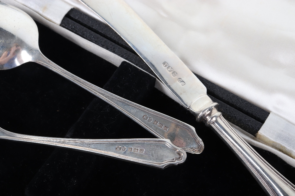 A cased knife, fork and spoon in box, Birmingham 1924 - Image 4 of 6