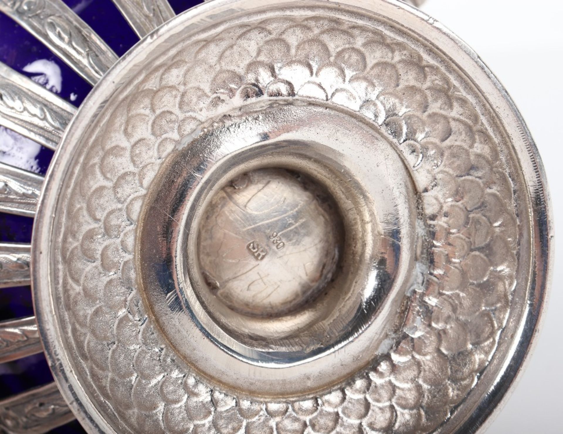 An unusual early 20th century silver and glass sugar bowl marked 930 to base, London 1902, John Geor - Bild 7 aus 11