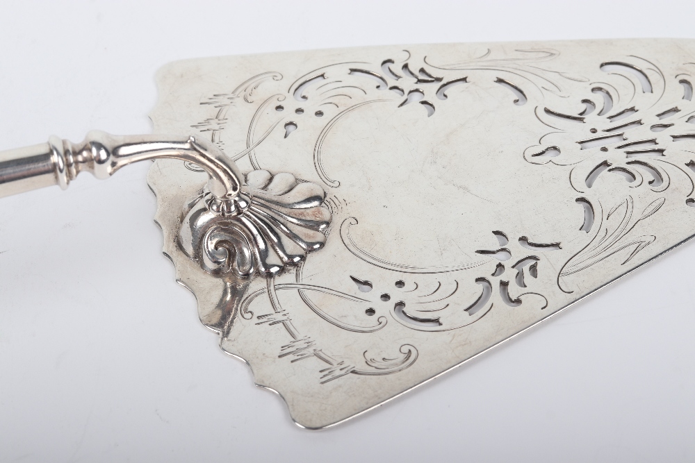 An early George III silver pudding trowel, John Reily, London 1765 - Image 5 of 9