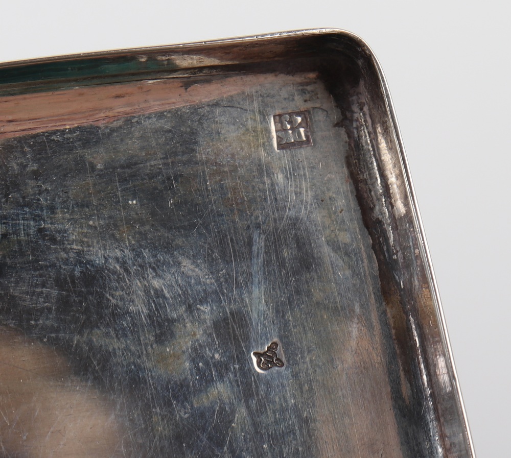 A Dutch silver box, marked DK43 - Image 9 of 9