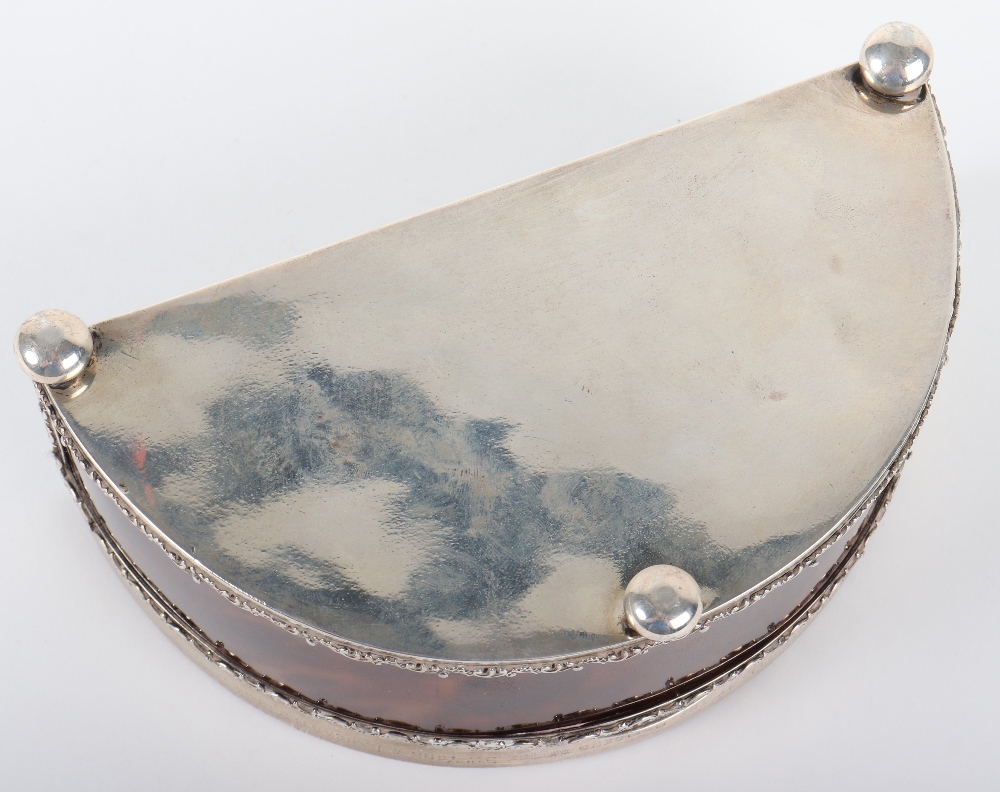 A silver and tortoiseshell Regimental box for the 5th Battalion York & Lancaster Regiment 1914, - Image 8 of 12