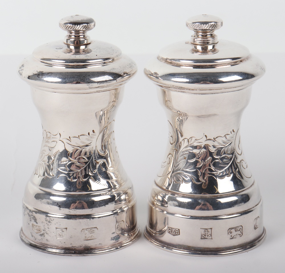 A pair of silver peppermills, Roberts & Belk, Birmingham 1979, - Image 2 of 7