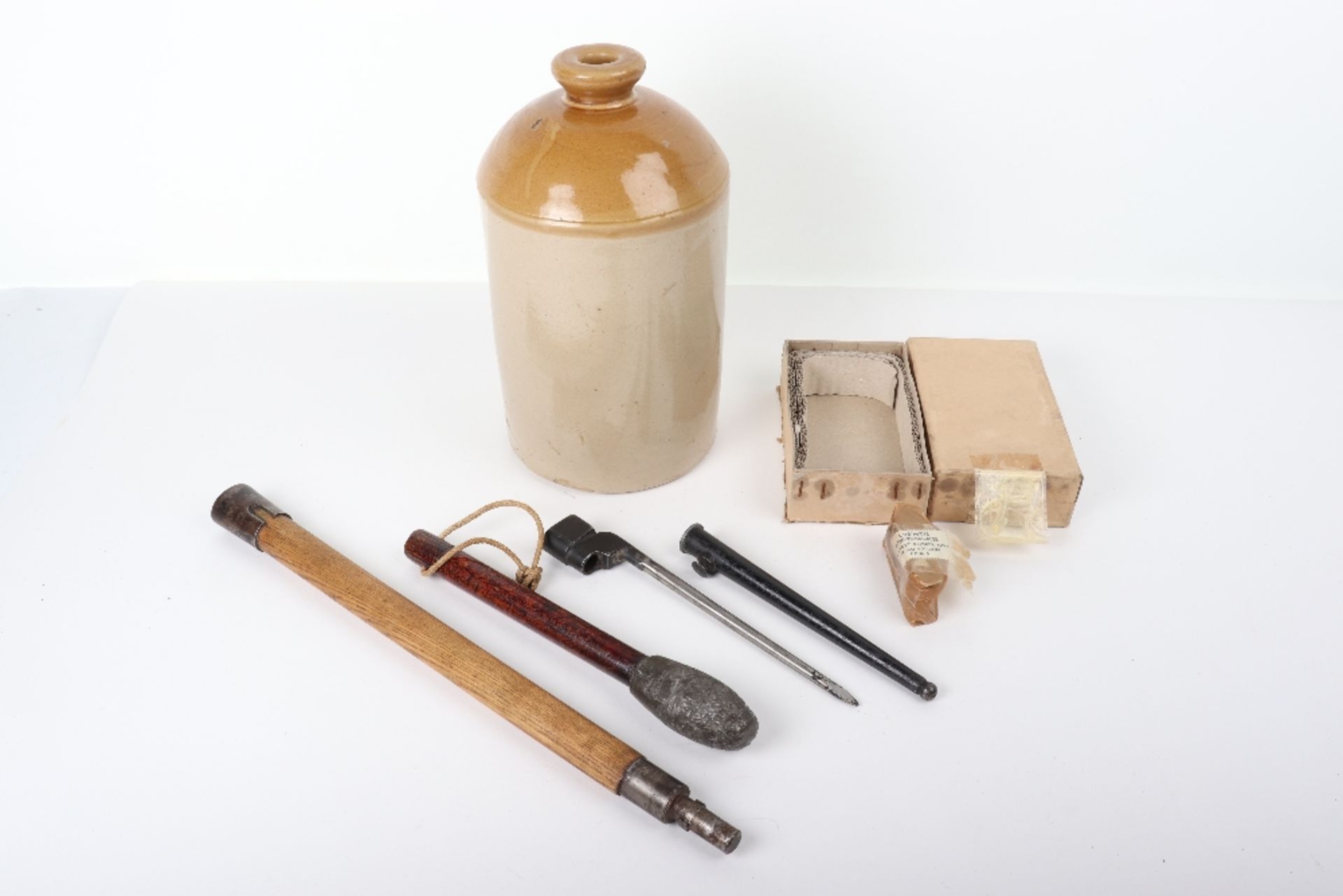 WW1 Salt Glaze Stoneware Rum Flagon - Bild 4 aus 28