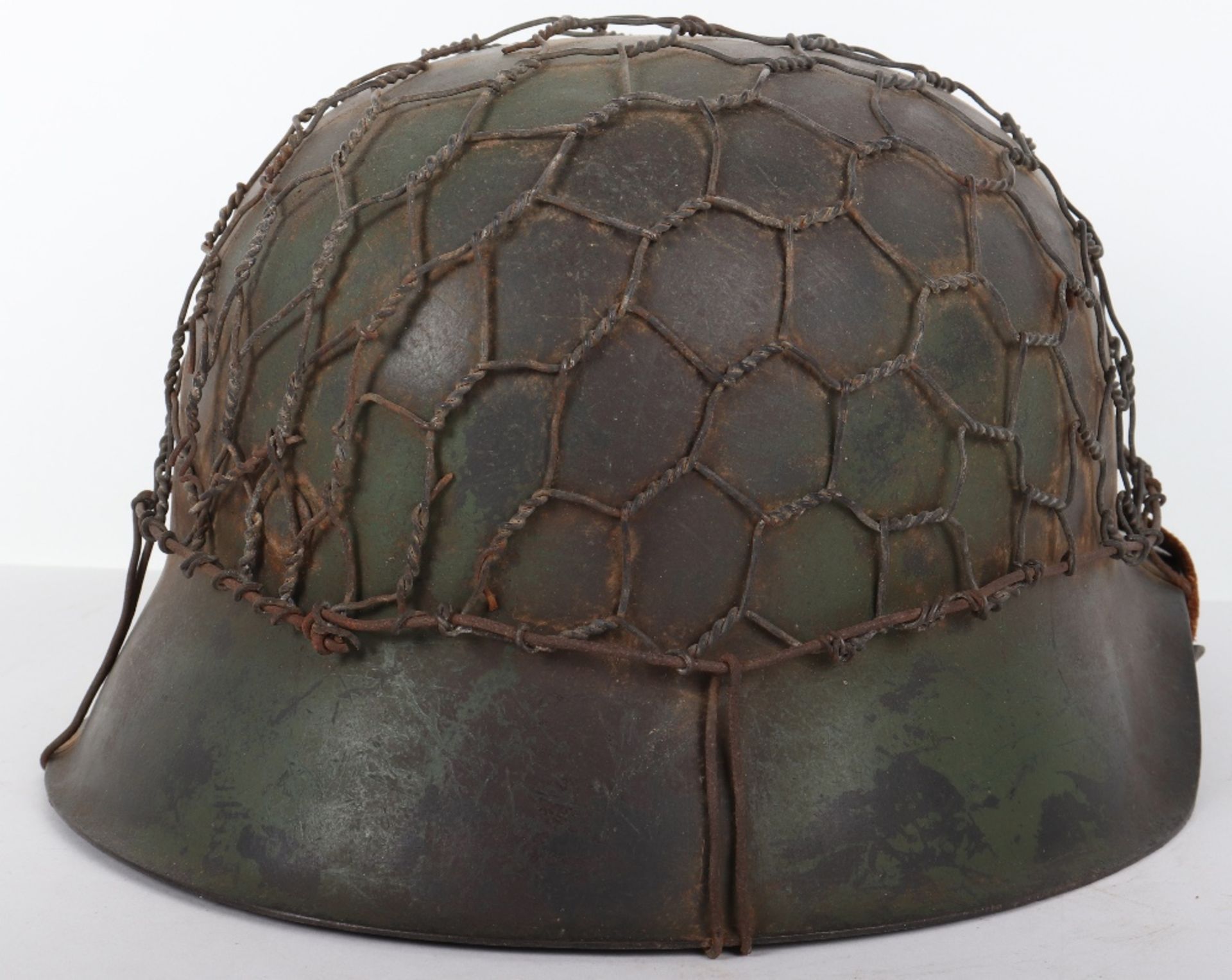 Luftwaffe Field Division Camouflaged Steel Combat Helmet - Bild 3 aus 9