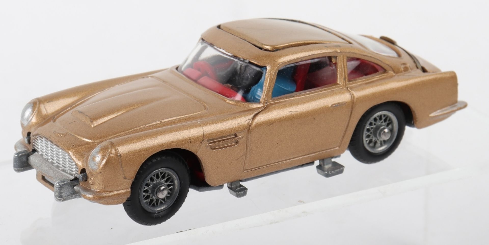 Corgi Toys 261 James Bond Aston Martin D.B.5 from the Film “Goldfinger” - Image 6 of 11