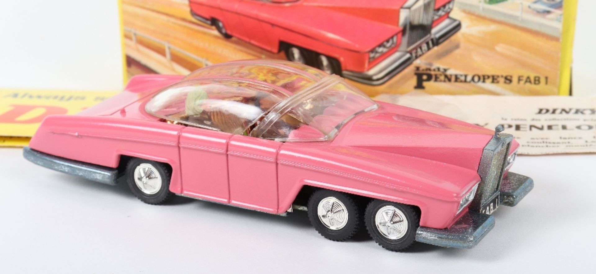 Dinky Toys 100 Lady Penelope’s FAB 1 From TV series ‘Thunderbirds’ - Bild 3 aus 4
