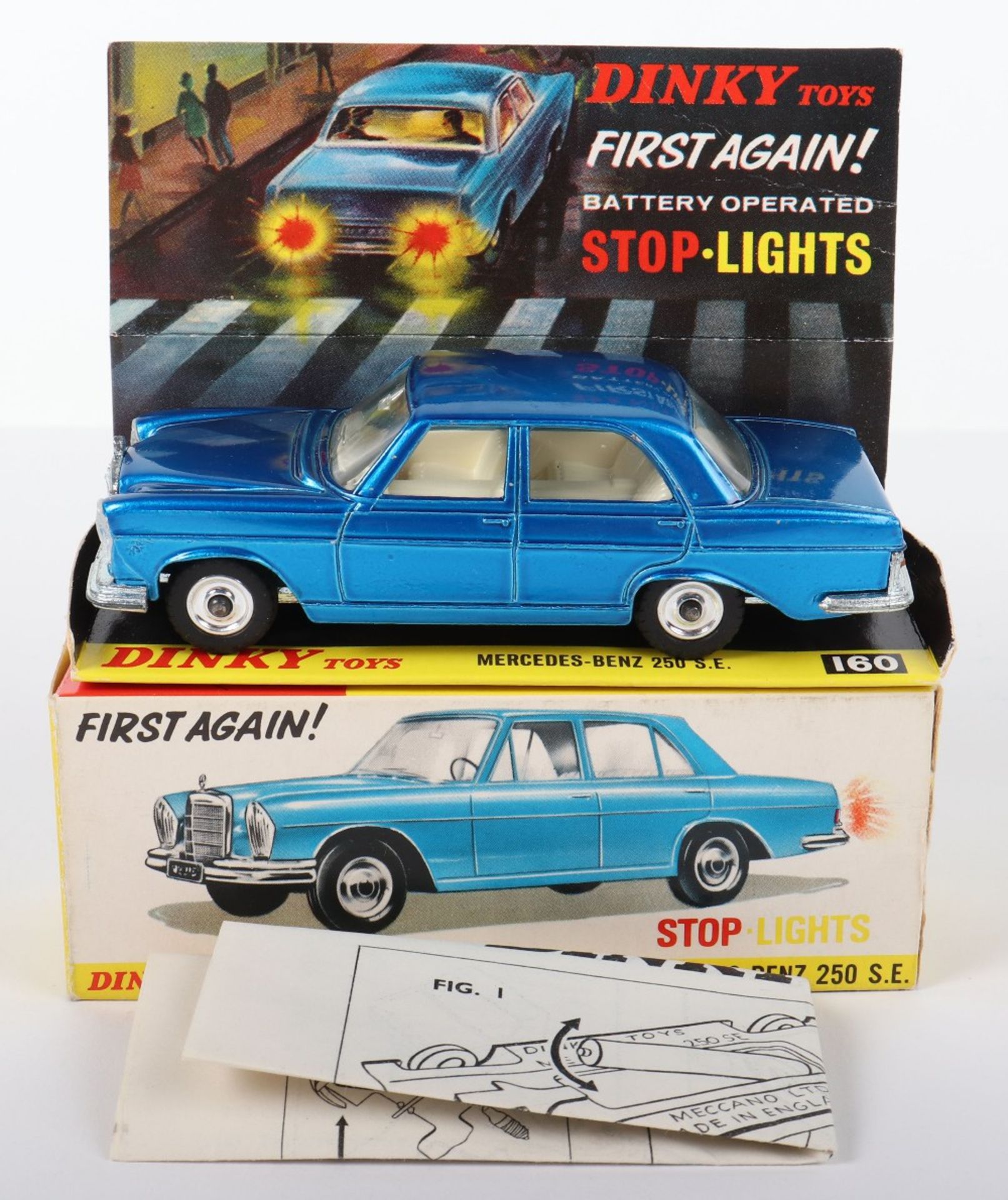 Dinky Toys 160 Mercedes Benz 250 S.E. with stop lights