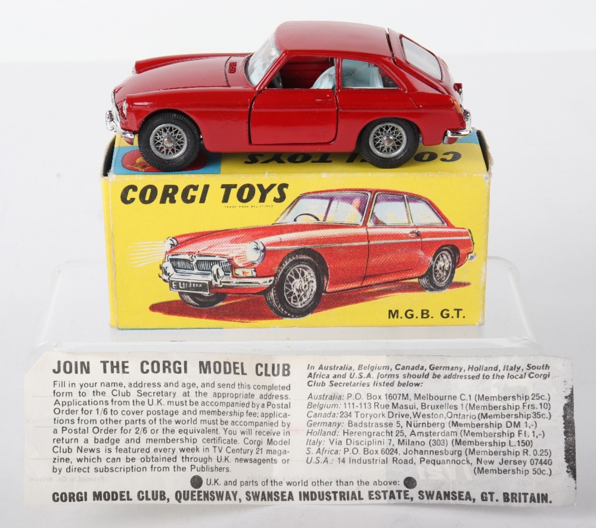 Corgi Toys 327 M.G.B G.T. - Bild 5 aus 7