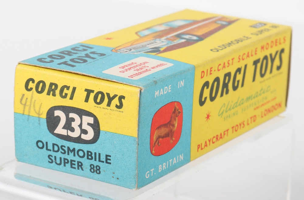 Corgi Toys 235 Oldsmobile Super 88 - Image 5 of 5