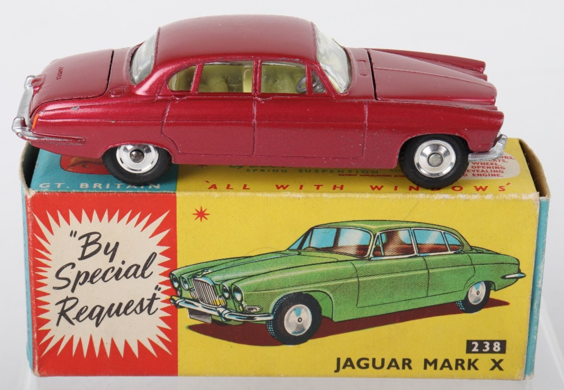 Corgi Toys 238 Jaguar Mark X - Bild 2 aus 5