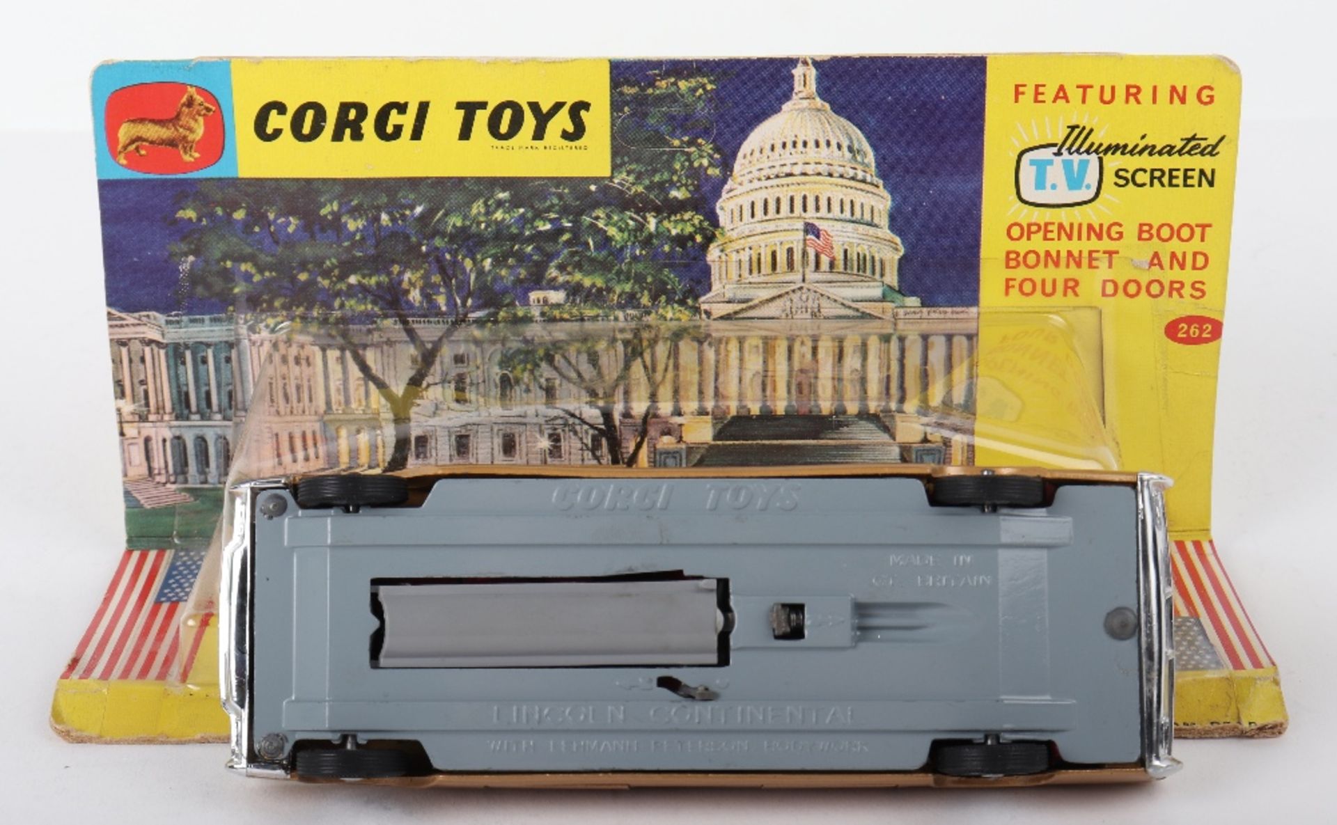 Corgi Toys 262 Lincoln Continental Executive Limousine - Image 6 of 6
