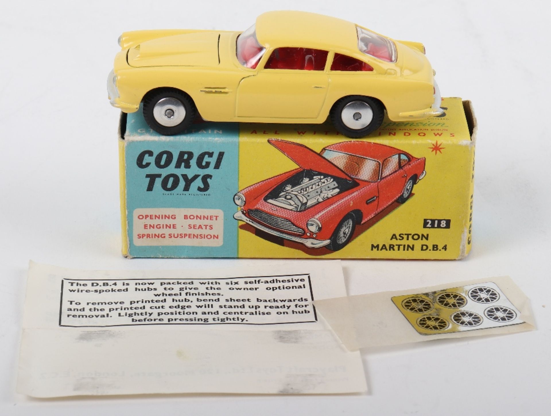 Corgi Toys 218 Aston Martin D.B.4