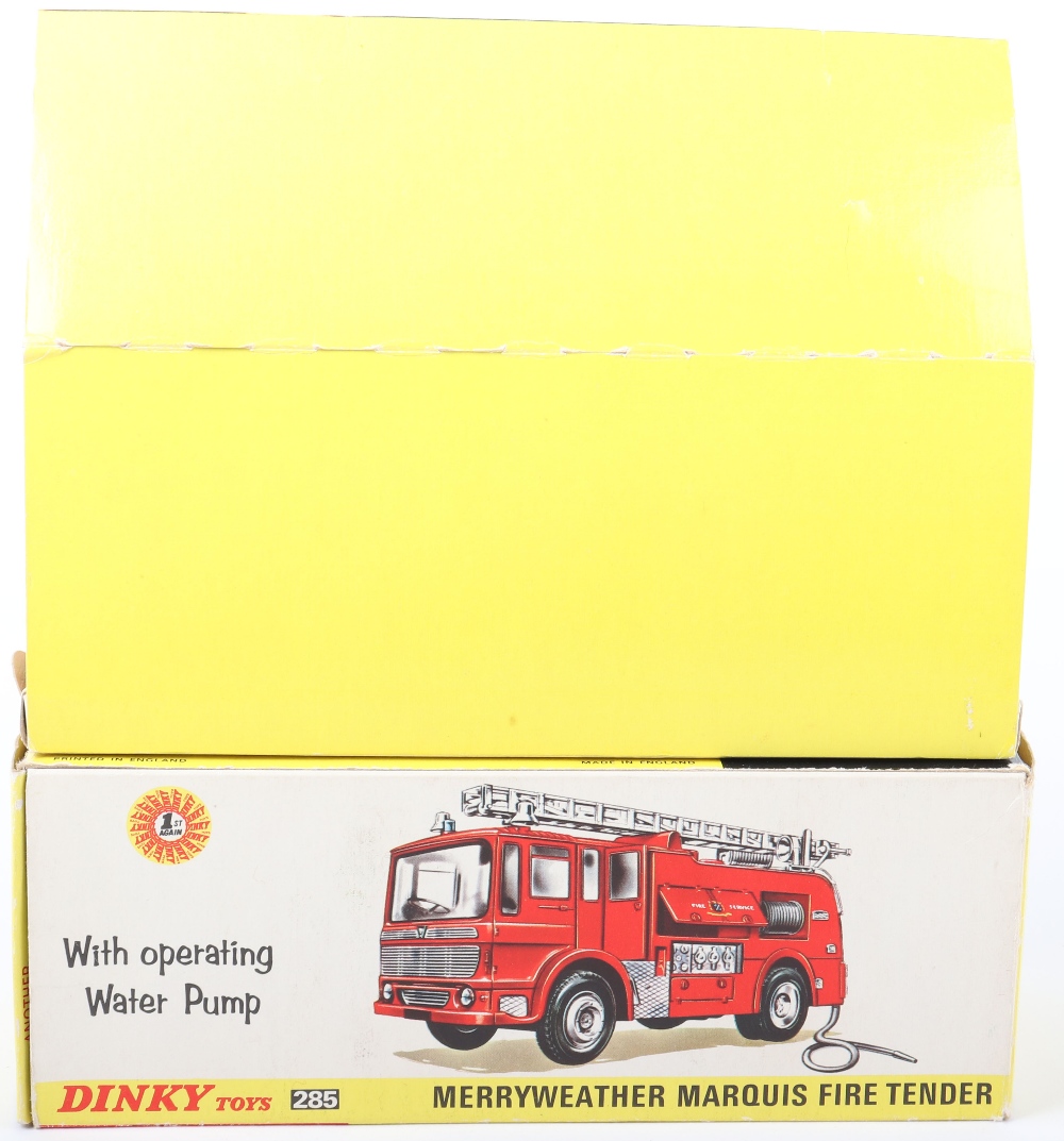 Dinky Toys 285 Merryweather Marquis Fire Tender, with operating water pump - Image 3 of 7