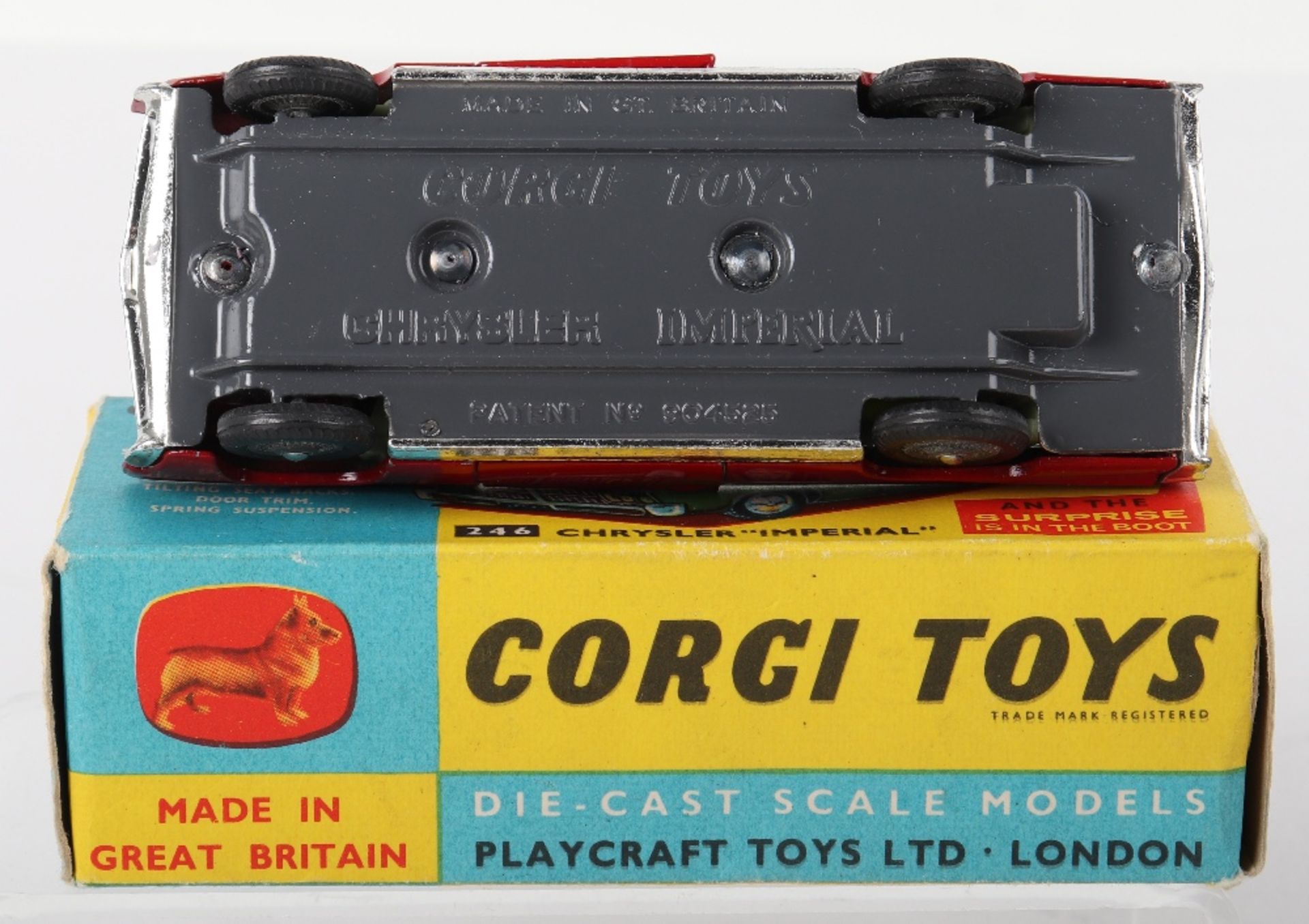 Corgi Toys 246 Chrysler Imperial - Bild 3 aus 6