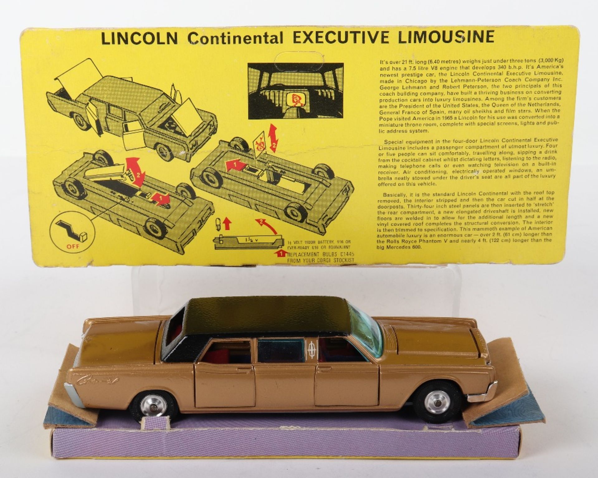 Corgi Toys 262 Lincoln Continental Executive Limousine - Image 3 of 6