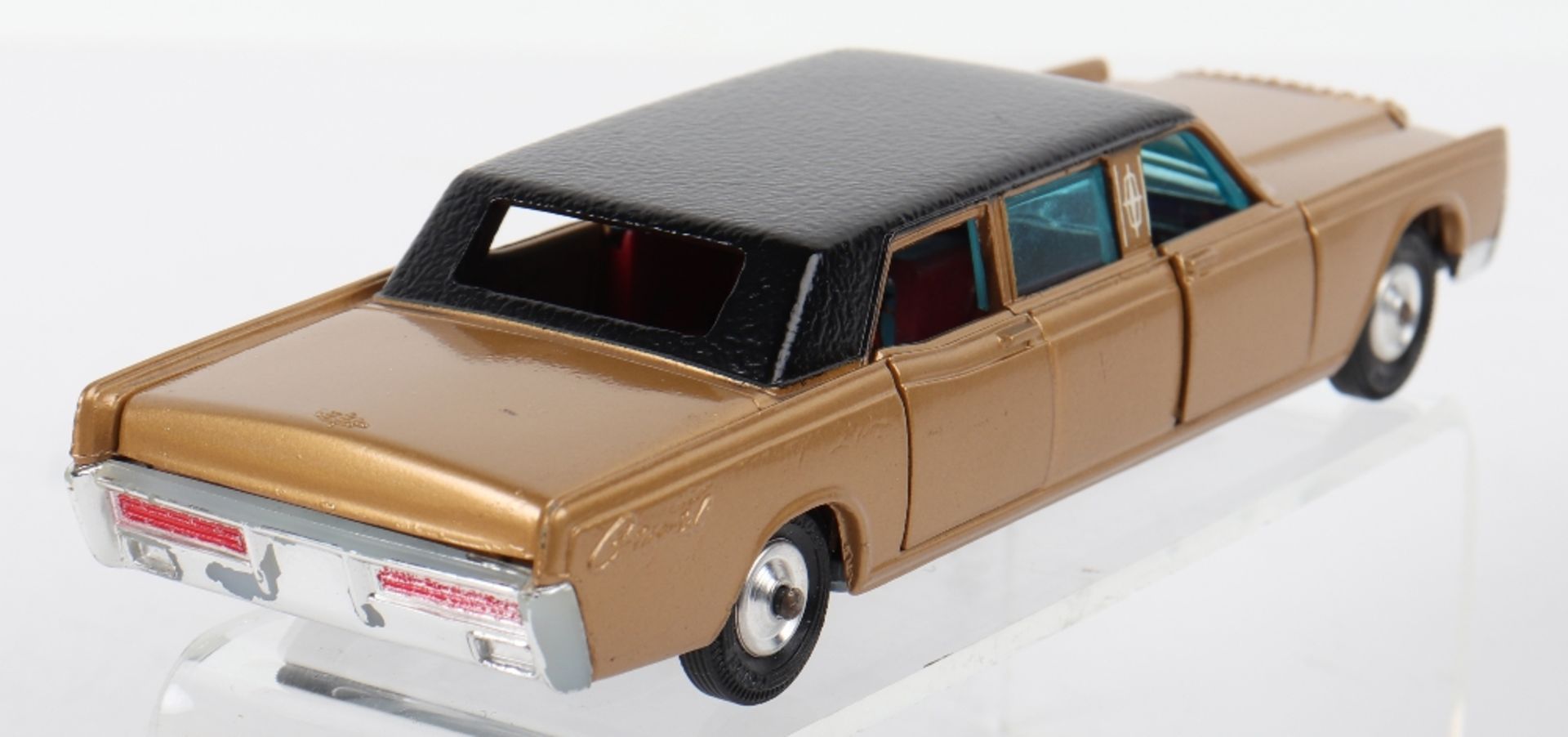 Corgi Toys 262 Lincoln Continental Executive Limousine - Image 5 of 6