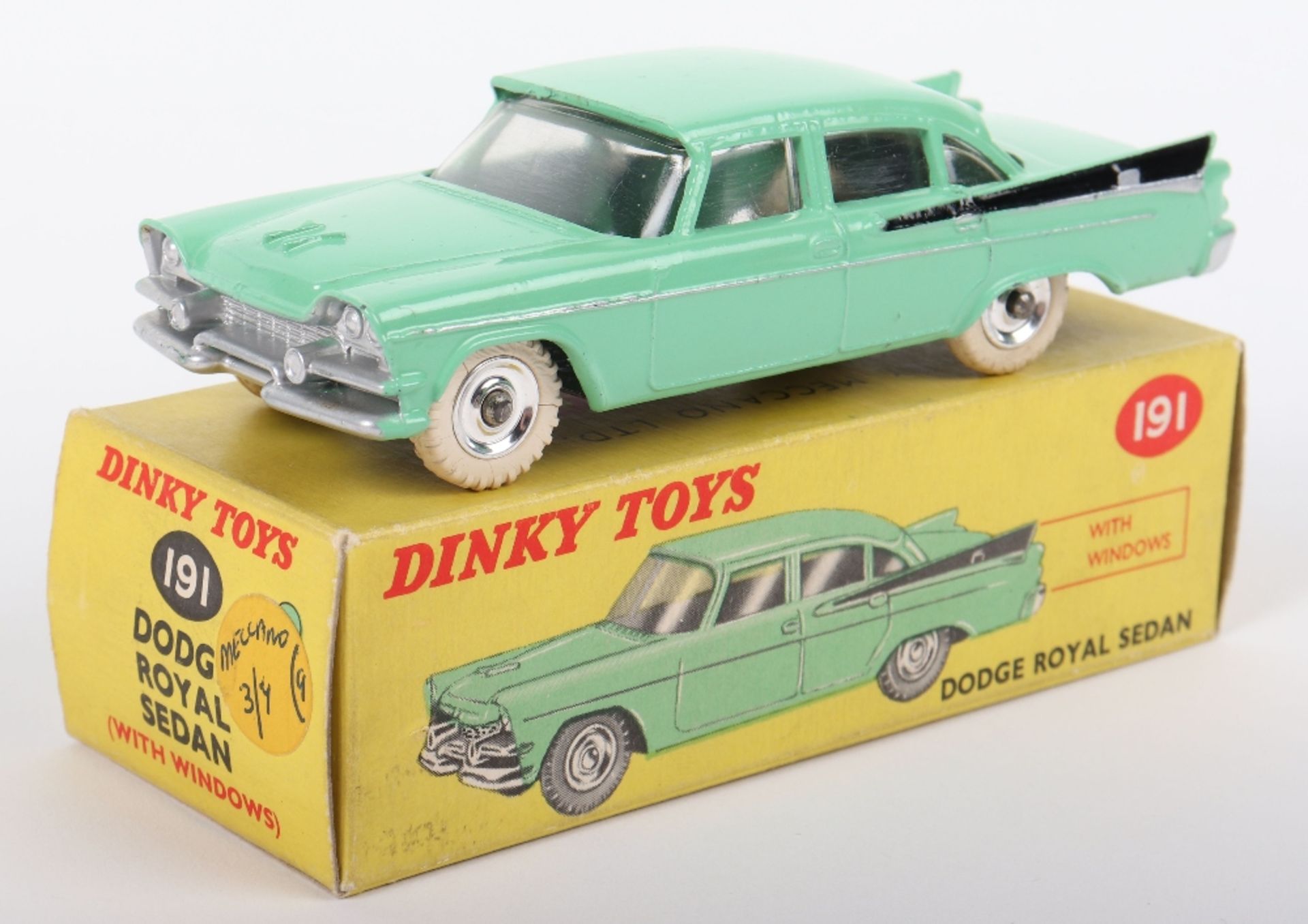 Dinky Toys 191 Dodge Royal Sedan