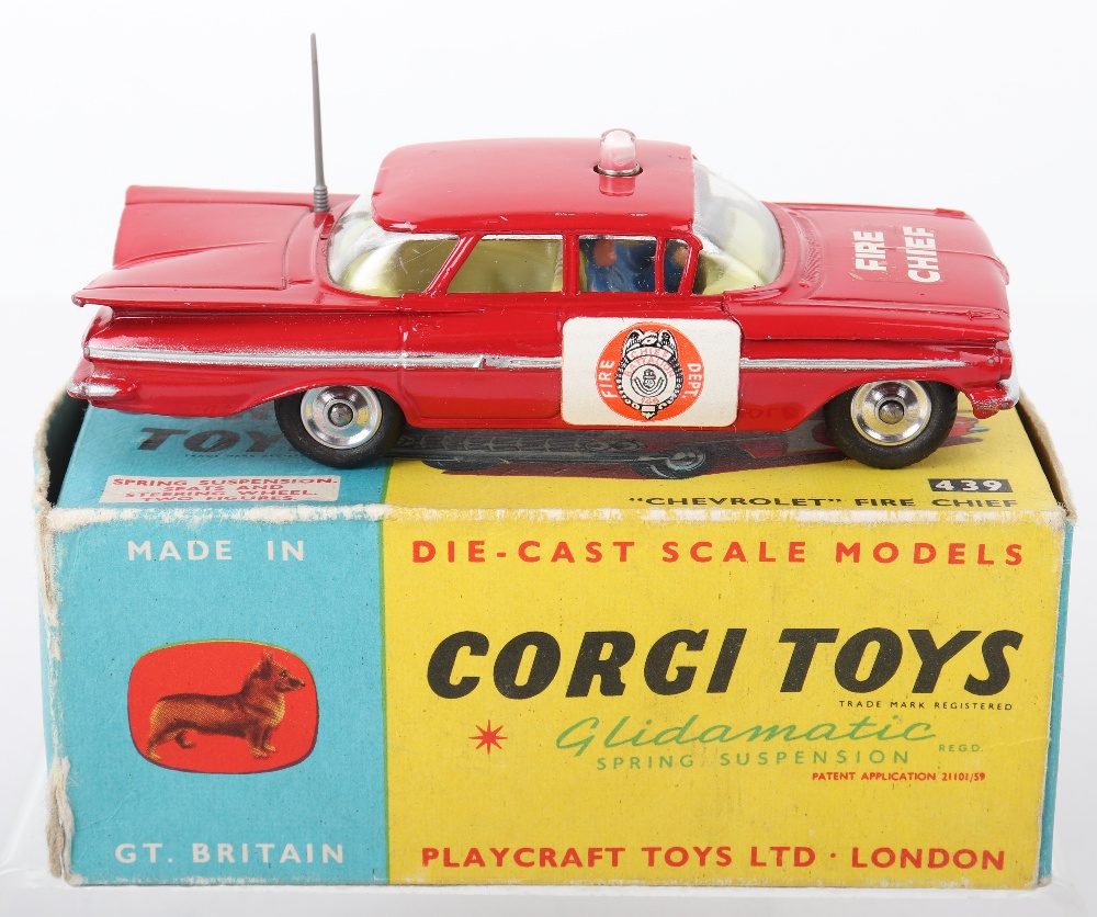 Corgi Toys 439 Chevrolet Impala Fire Chief - Image 2 of 5