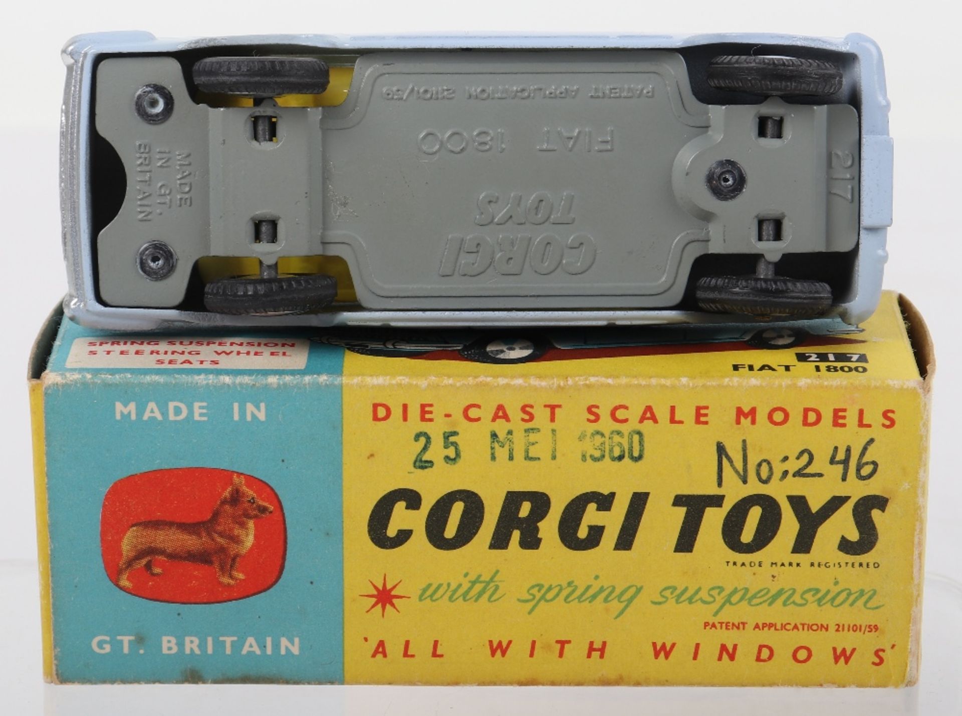 Corgi Toys 217 Fiat 1800 - Bild 3 aus 4
