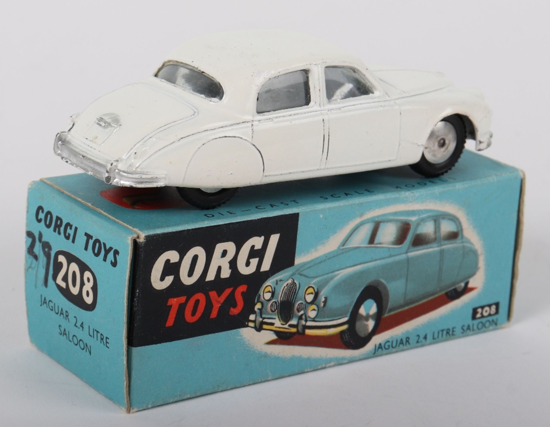 Corgi Toys 208 Jaguar 2.4 Litre Saloon - Bild 2 aus 2