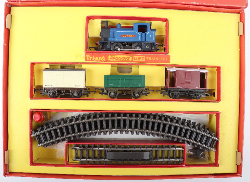 Tri-ang 00 gauge RS.24 Goods train set - Image 2 of 5