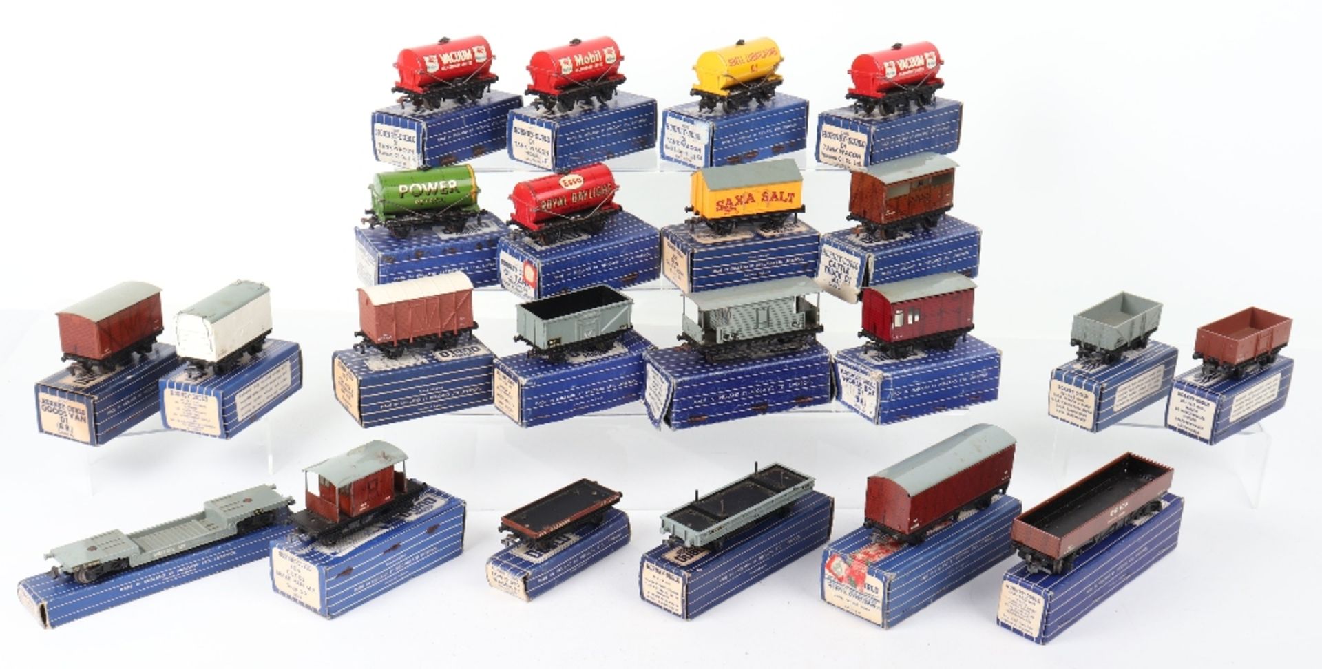 Hornby Dublo twenty-two boxed rolling stock - Image 2 of 3