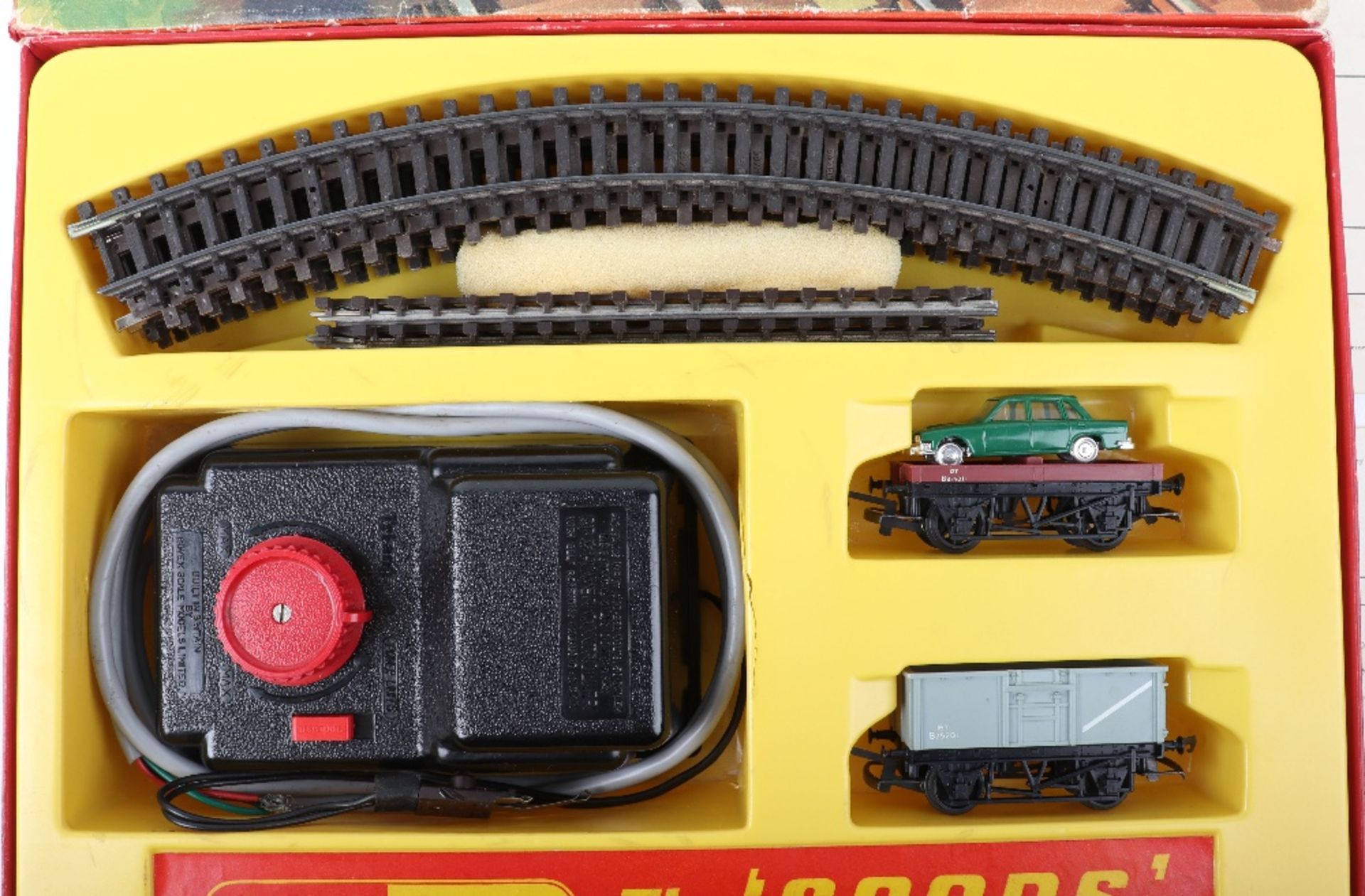 Tri-ang 00 gauge RS.11 ‘The Goods’ train set, - Image 2 of 6