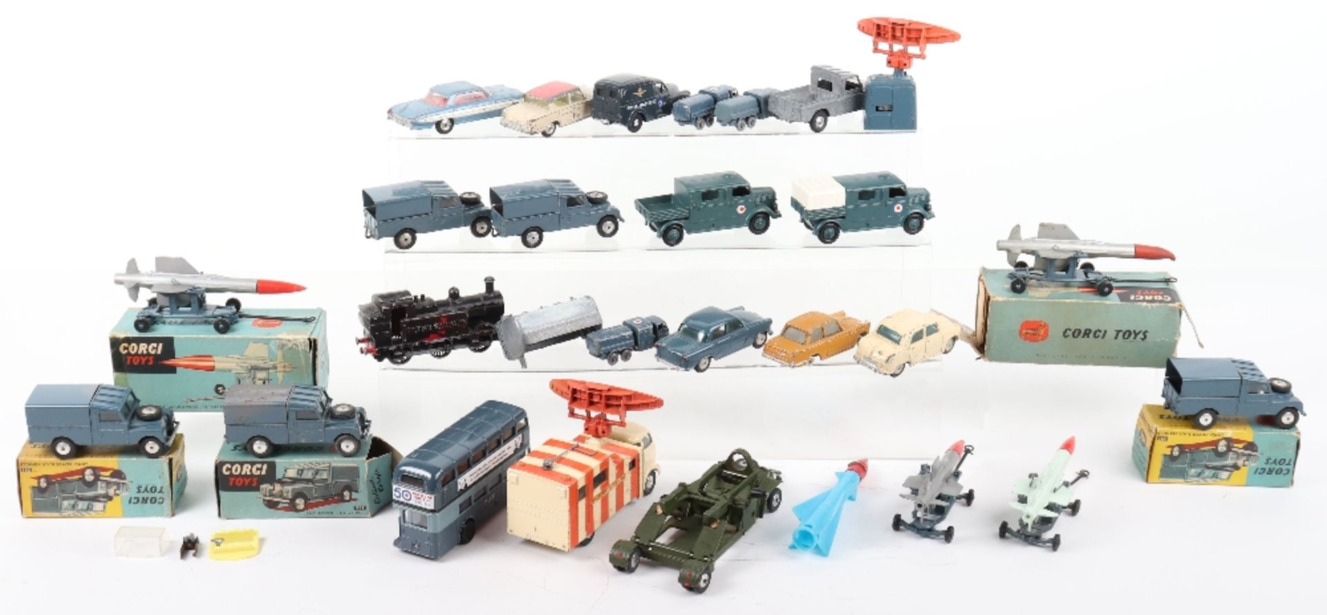 Corgi Toys and other R.A.F vehicles - Bild 2 aus 2