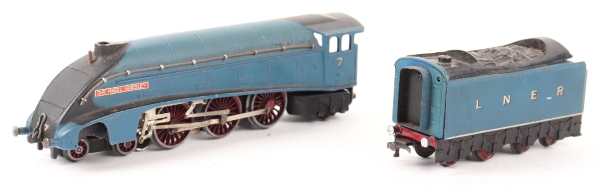 Hornby Dublo 3-rail EDL1 Sir Nigel Gresley locomotive and tender - Image 3 of 9